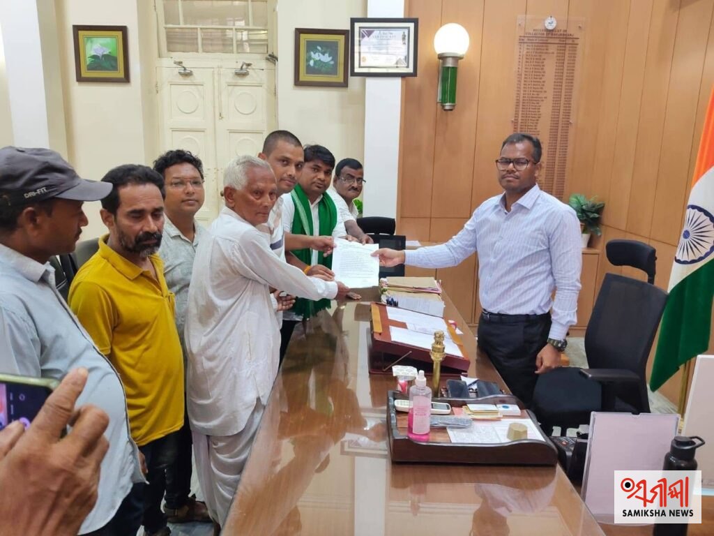ବନ୍ୟାର ସ୍ଥାୟୀ ପ୍ରତିକାର ପାଇଁ ପ୍ରଶାସନ ଓ ମାନ୍ୟବର ମୁଖ୍ୟମନ୍ତ୍ରୀଙ୍କ ଉଦ୍ଦେଶ୍ୟରେ ଜିଲ୍ଲାପାଳଙ୍କୁ ଦାବିପତ୍ର – ସମୀକ୍ଷା ଖବର