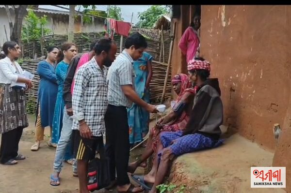 ଯେଉଁଠି ପହଞ୍ଚେନି ସ୍ୱାସ୍ଥ୍ୟସେବା, ସେଠି ପହଞ୍ଚିଲେ ‘ଟଙ୍କିକିଆ ଡାକ୍ତର ଶଙ୍କର ରାମଚନ୍ଦାନି : ଦୁର୍ଗମ ଆଦିବାସୀ ଗାଁରେ ଡାକ୍ତରଙ୍କ ମାନବିକତାର ନିଆରା ଦୃଷ୍ଟାନ୍ତ – ସମୀକ୍ଷା ଖବର