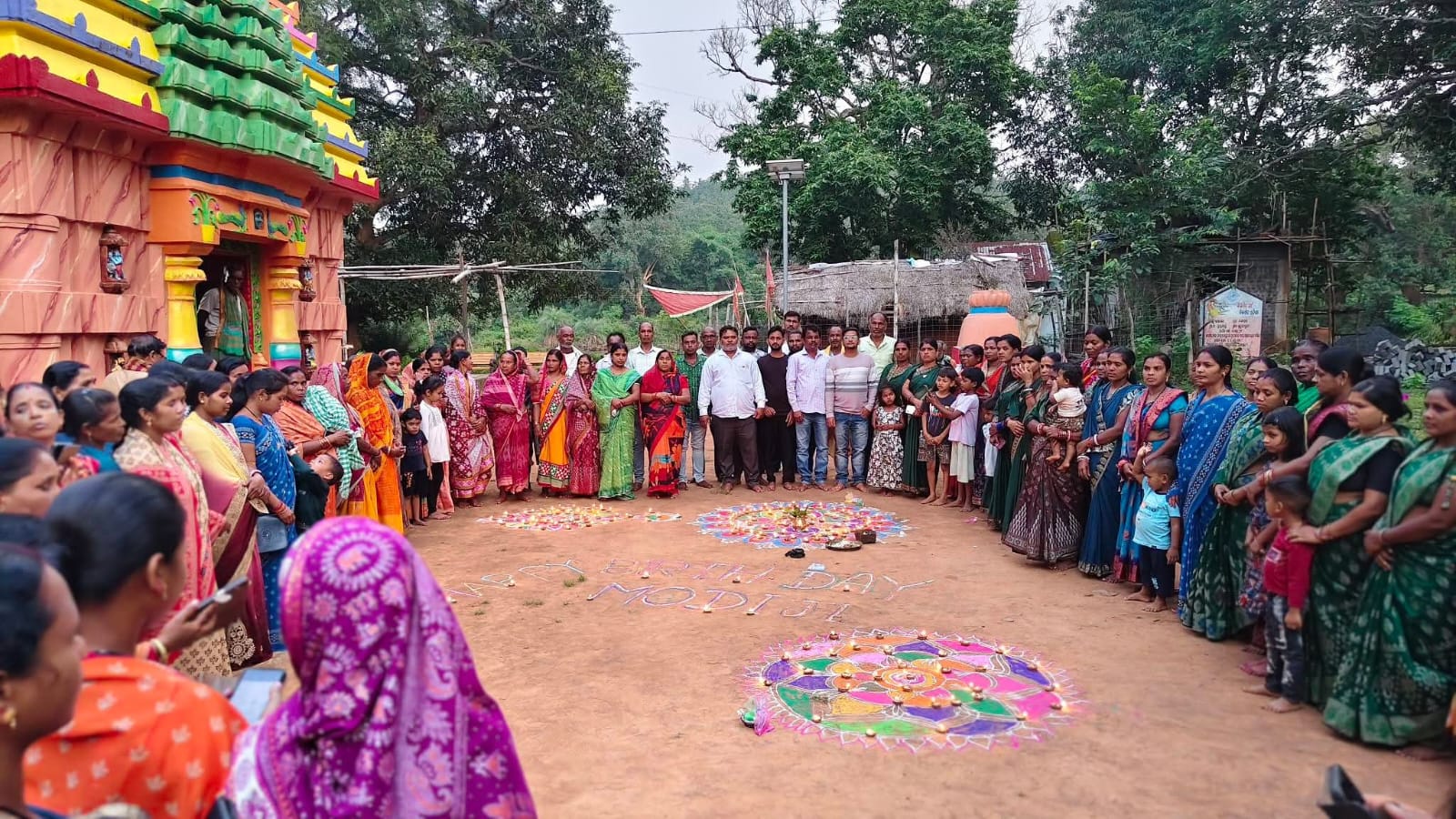 ମୋଦୀଜୀଙ୍କ ୭୬ତମ ଜନ୍ମଦିନରେ ଖୁଡୁତେନ୍ତୁଲିରେ ଜିଲ୍ଲା କୃଷକ ମୋର୍ଚ୍ଚା ପକ୍ଷରୁ ସାମୁହିକ ଦୀପଦାନ
