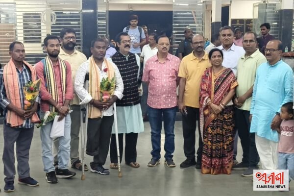 ରାଜ୍ୟ ସ୍ତରୀୟ ପରାଭଲିବଲ ଚାମ୍ପିୟାନସିପରେ ଖେଳିବାକୁ ଗଲେ ରାୟଗଡ଼ାର ଦିବ୍ୟାଙ୍ଗ ଖେଳାଳି: ଷ୍ଟେସନରେ ଶୁଭେଚ୍ଛା ଜଣାଇଲେ ବହୁ ସଂଗଠନ – ସମୀକ୍ଷା ଖବର