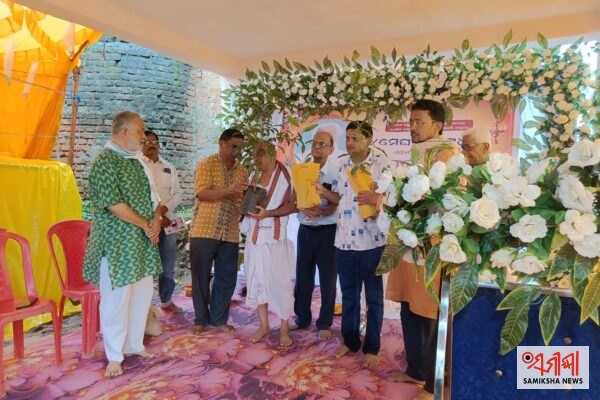 ବରଗଡ ମେଘ ମାଷ୍ଟ୍ରେଙ୍କ ଏକାଦଶାହରେ ଶୋକାକୁଳ ଖରମୁଣ୍ଡା ଗ୍ରାମ – ସମୀକ୍ଷା ଖବର