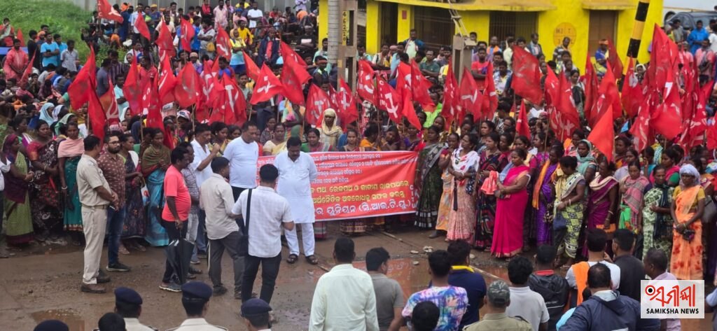 କର୍ପୋରେଟ୍ ଲୁଟ୍ ବିରୋଧରେ କୋଇଡ଼ା ବ୍ଲକ୍‌ରେ ଖଣି ଶ୍ରମିକଙ୍କ ବିଶାଳ ପ୍ରତିବାଦ ଓ ଅର୍ଥନୈତିକ ଅବରୋଧ – ସମୀକ୍ଷା ଖବର