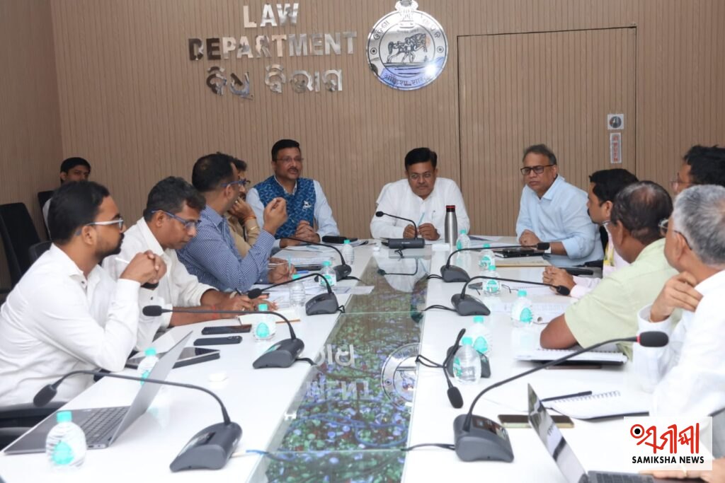 ଶ୍ରୀଜଗନ୍ନାଥ ଜମି ବନ୍ଦୋବସ୍ତ ଓ ଇ-ପୋର୍ଟାଲର ଉପଯୋଗ ନେଇ ମନ୍ତ୍ରୀ ପୃଥ୍ୱୀରାଜ ହରିଚନ୍ଦନଙ୍କ ସମୀକ୍ଷା – ସମୀକ୍ଷା ଖବର