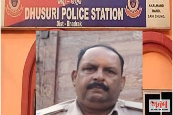 ପୋଲିସ ଅଧିକାରୀଙ୍କ ବ୍ୟବହାରକୁ ସାମ୍ବାଦିକ ମହଲରେ ନିନ୍ଦା – ସମୀକ୍ଷା ଖବର