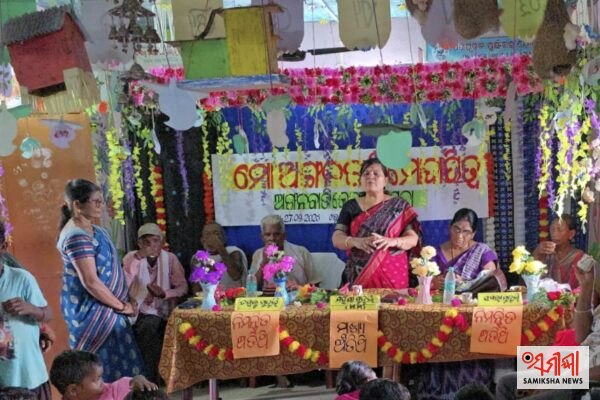 ମାଲକାନଗିରି ଜିଲ୍ଲା ସ୍ତରୀୟ ‘ଆଙ୍ଗନ କା ଉତ୍ସବ’ ଅନୁଷ୍ଠିତ: ୧୩୨୪ଟି ଅଙ୍ଗନବାଡ଼ି କେନ୍ଦ୍ରରେ ମହା ସମାରୋହ – ସମୀକ୍ଷା ଖବର