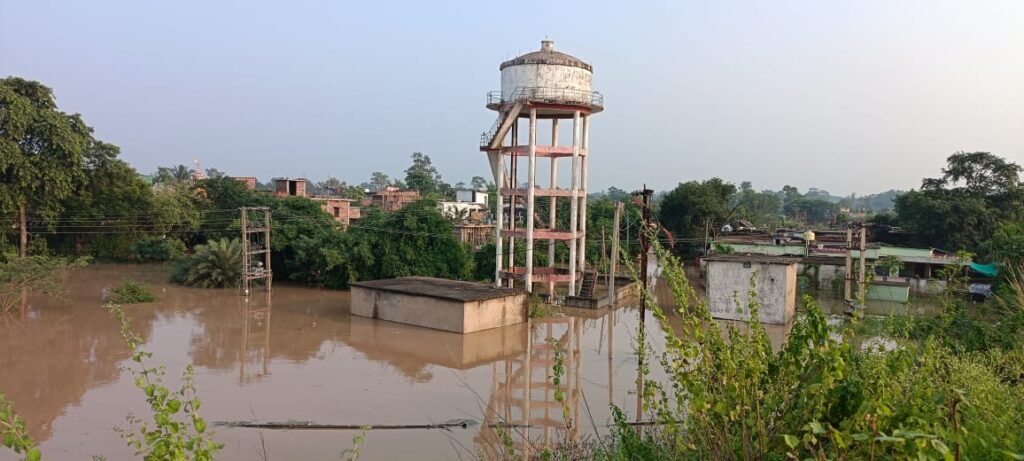 ଅମ୍ବାଭୋନା ବ୍ଲକରେ ବନ୍ୟା ସ୍ଥିତି, ବ୍ୟାପକ ଉଦ୍ଧାର ଓ ରିଲିଫ୍ କାର୍ଯ୍ୟ ଜାରି – ସମୀକ୍ଷା