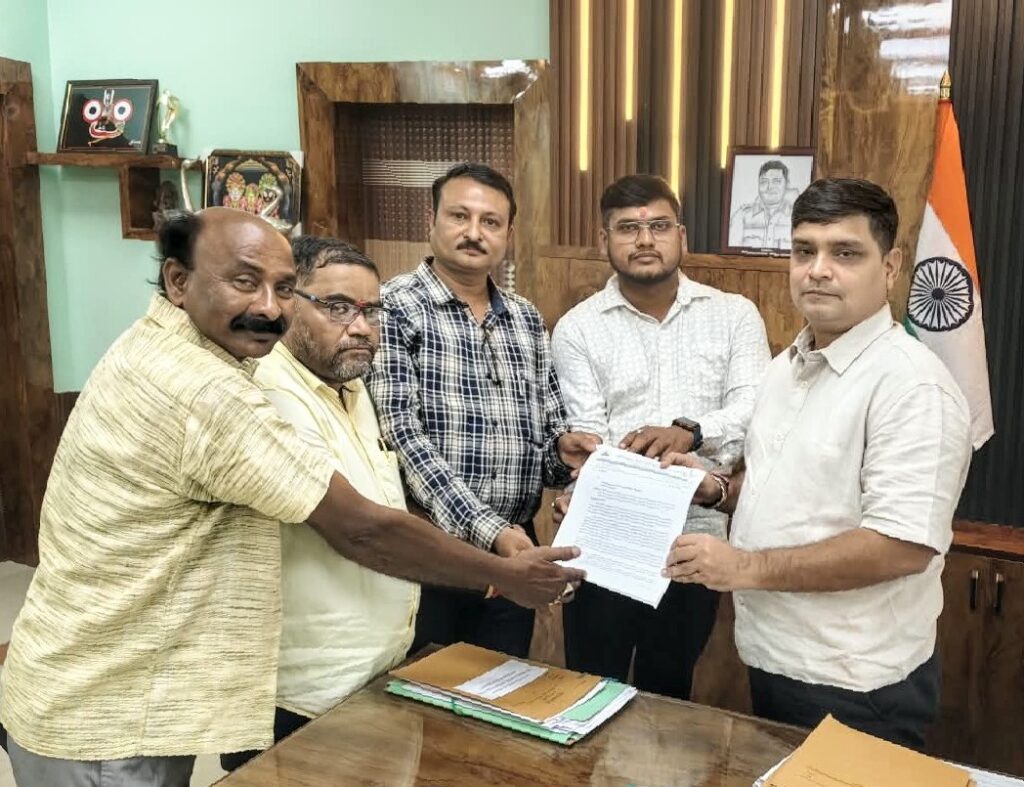 ସାମ୍ବାଦିକ କ୍ଷୀରୋଦ ଚନ୍ଦ୍ର ଦାସଙ୍କୁ ଆକ୍ରମଣ ଘଟଣାକୁ ଆଇଜେୟୁର ନିନ୍ଦା: ଦୋଷୀଙ୍କ ବିରୋଧରେ କଠୋର କାର୍ଯ୍ୟାନୁଷ୍ଠାନ ଦାବି – ସମୀକ୍ଷା