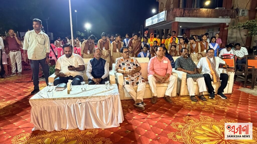 ନୂଆପଡ଼ାରେ ‘ସେବା ସଂକଳ୍ପ ଅଭିଯାନ’ ଅବସରରେ ‘ନମୋ ସେବା ଗାଥା’ ପଥପ୍ରାନ୍ତ ନାଟକ ପରିବେଷିତ – ସମୀକ୍ଷା ଖବର
