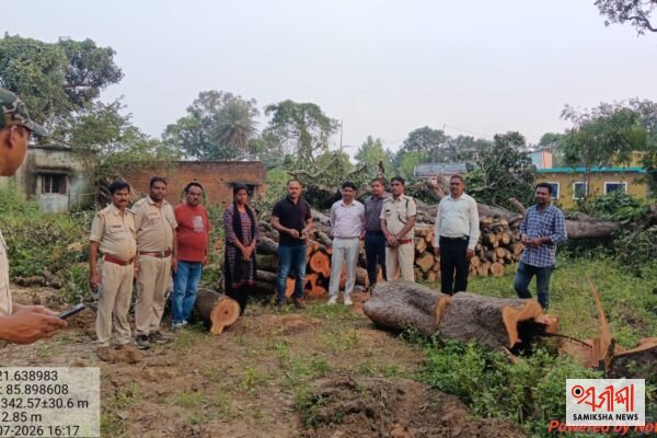 ପାଟଣାରେ ବିଭିନ୍ନ ଉନ୍ନୟନମୂଳକ କାର୍ଯ୍ୟର ସମୀକ୍ଷା କଲେ କେନ୍ଦୁଝର ବନଖଣ୍ଡ ଅଧିକାରୀ – ସମୀକ୍ଷା ଖବର