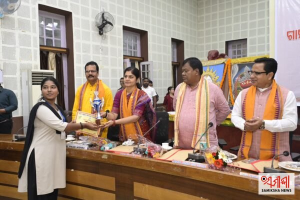କେନ୍ଦୁଝରରେ ଜିଲ୍ଲା ସ୍ତରୀୟ ୧୫୭ତମ ଗାନ୍ଧୀ ଜୟନ୍ତୀ ପାଳିତ:ନିଜର ପରିବର୍ତ୍ତନ ହିଁ ଦେଶର ପରିବର୍ତ୍ତନ – ସାଂସଦ ଶ୍ରୀ ଅନନ୍ତ ନାୟକ – ସମୀକ୍ଷା ଖବର