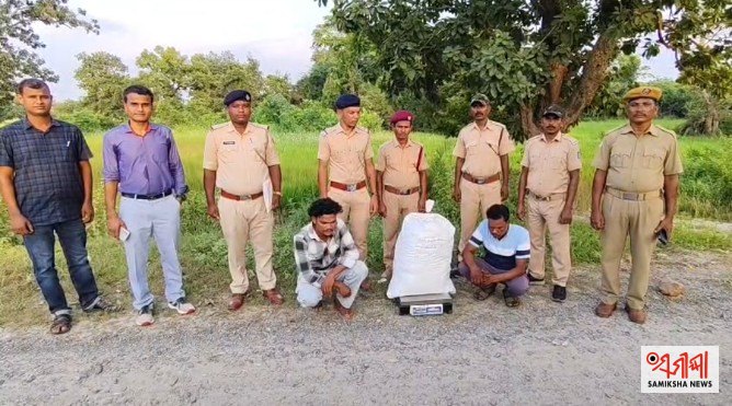 ୨୨ କେଜି ଗଞ୍ଜେଇ ଜବତ ତେଲେଙ୍ଗାନା ନମ୍ବର ଅଟୋ ସହ ୨ ଗିରଫ: କାଲିମେଳା ଥାନାରେ ଏନ୍ଡିପିଏସ୍ ମାମଲା ବାହାର ରାଜ୍ୟକୁ ଗଞ୍ଜେଇ ଚାଲାଣ ଅଭିଯୋଗ – ସମୀକ୍ଷା ଖବର