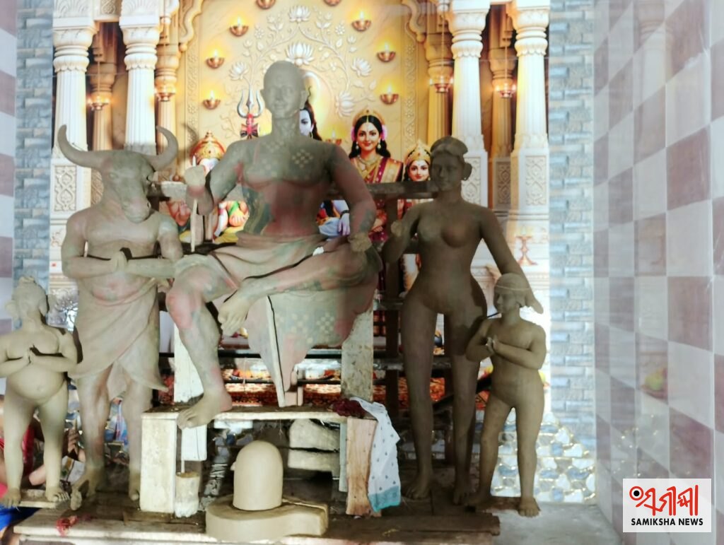 ଜଗତସିଂହପୁର : ଚର୍ଚ୍ଚିକା ବଜାର ପୂଜା ମଣ୍ଡପରେ ଶିବ ପରିବାର – ସମୀକ୍ଷା ଖବର