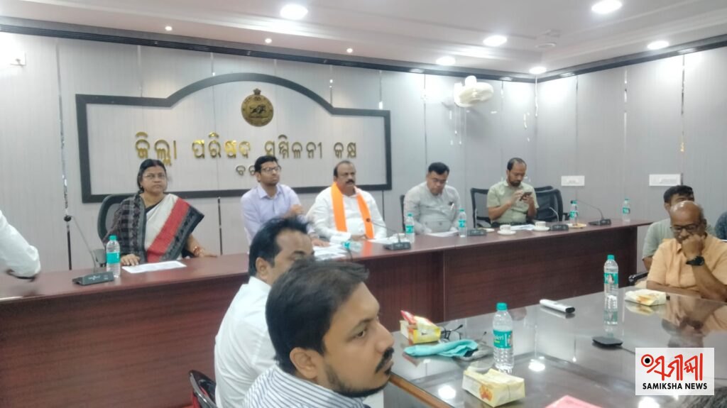 ବରଗଡ଼ ମାଷ୍ଟର ପ୍ଲାନ ୨୦୪୦କୁ ନେଇ ଗୁରୁତ୍ୱପୂର୍ଣ୍ଣ ସମୀକ୍ଷା ବୈଠକ ଅନୁଷ୍ଠିତ – ସମୀକ୍ଷା ଖବର