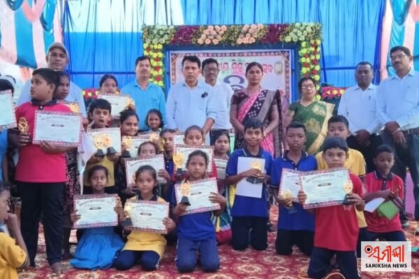 ଜିଲ୍ଲାସ୍ତରୀୟ କବାଡ଼ିରେ ଚମ୍ପିୟାନସିପରେ ଚଳଚଞ୍ଚଳ ଝାରବନ୍ଧ:୧୪ ବର୍ଷରୁ କମ୍ ବର୍ଗରେ ବାଳକ ଓ ବାଳିକାଙ୍କ ପ୍ରତିଭା ପ୍ରଦର୍ଶନ – ସମୀକ୍ଷା ଖବର