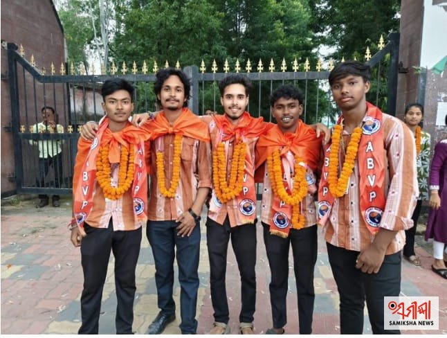 ଅତାବିରା କଲେଜ ରେ ଏଭିବିପି (AVBP) ପ୍ରାଥୀଙ୍କ ବାଜିମାତ ଆୟୁଷ୍ମାନ ସଭାପତି,ଶ୍ରୀରାମ ସାଧାରଣ ସମ୍ପାଦକ ନିର୍ବାଚିତ – ସମୀକ୍ଷା ଖବର