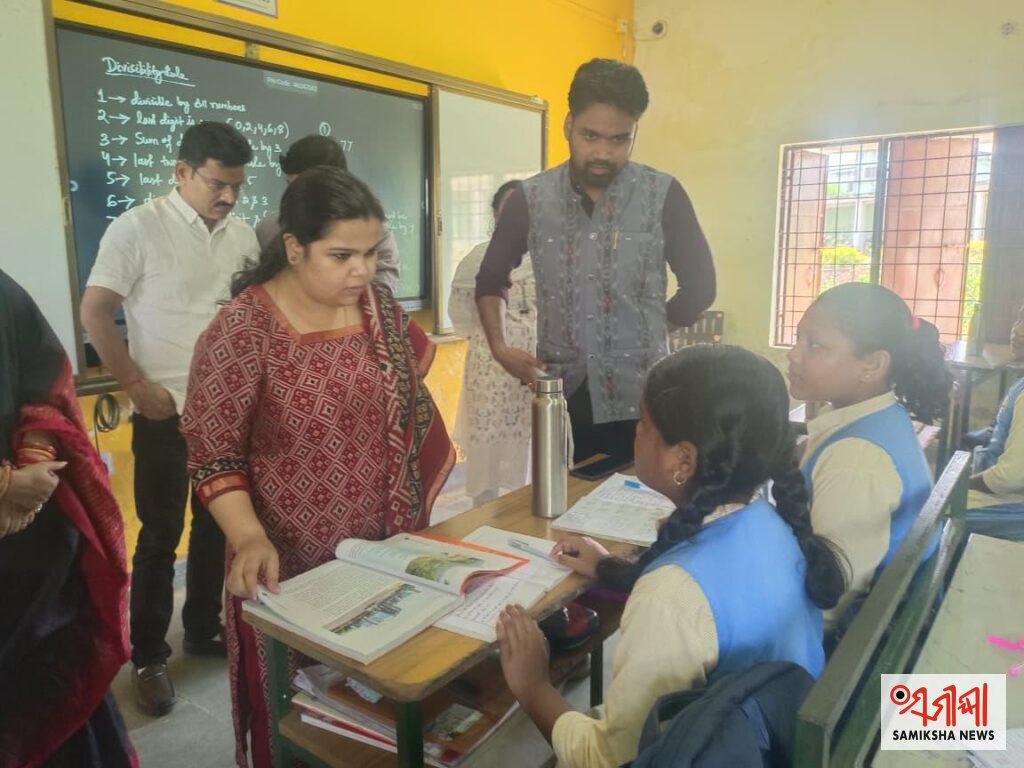 ନୂଆପଡ଼ା ଜିଲ୍ଲାପାଳଙ୍କ ଖଡ଼ିଆଳ ଗସ୍ତ: ପ୍ରବାସୀ ଶ୍ରମିକ ସମସ୍ୟାର ନିରାକରଣ, ଶିକ୍ଷା ଓ ସ୍ୱାସ୍ଥ୍ୟସେବାର ଉନ୍ନତି ଉପରେ ଗୁରୁତ୍ୱ – ସମୀକ୍ଷା ଖବର