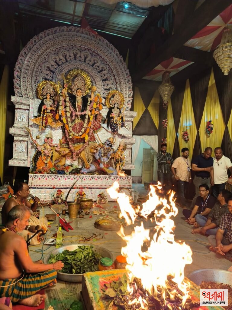 ୯୮ ବର୍ଷର ଗୌରବମୟ ପରମ୍ପରା ବହନ କରୁଛି ଖୋରଧା କ୍ଲବ ସାର୍ବଜନୀନ ଦୁର୍ଗାପୂଜା ;
