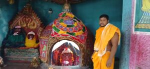 ମାଟି ହାଣ୍ଡି ଭିତରେ ପୂଜା ପାଉଛନ୍ତି ମା ଉତ୍ତରାୟଣୀ