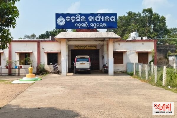 ବନ୍ୟା ପ୍ରଭାବିତ ପାଳପାଟଣା ଗ୍ରାମରେ ଉପଯୁକ୍ତ ସ୍ଥାନରେ ବନ୍ୟା ଆଶ୍ରୟସ୍ଥଳୀ ନିର୍ମାଣ ପାଇଁ ଦାବି – ସମୀକ୍ଷା ଖବର
