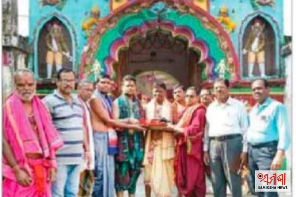 ବାଣପୁରରେ ଆରମ୍ଭ ହେଲା ଶାରଦୀୟ ପର୍ବ; ମା’ ଭଗବତୀଙ୍କ ପୀଠରେ ବାଜିଲା ଶଙ୍ଖକାହାଳୀ – ସମୀକ୍ଷା ଖବର