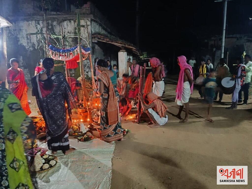 ଯମୁନା ମାହେଶ୍ୱରୀ ମନ୍ଦିରରେ ଷୋଡ଼ଶ ପୂଜା ଆରମ୍ଭ – ସମୀକ୍ଷା ଖବର