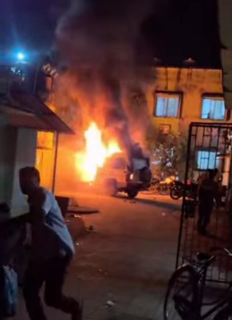 ମେଡିକାଲରେ ଘରୋଇ ଆମ୍ବୁଲାନ୍ସରେ ଭୟଙ୍କର ବିସ୍ଫୋରଣ, ଜଣେ ମୃତ, ଦୁଇ ଗୁରୁତର – ସମୀକ୍ଷା